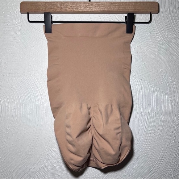 Skims Seamless Sculpt High-Waisted Brief  |  NWOT 2XL /3XL - Picture 3 of 3